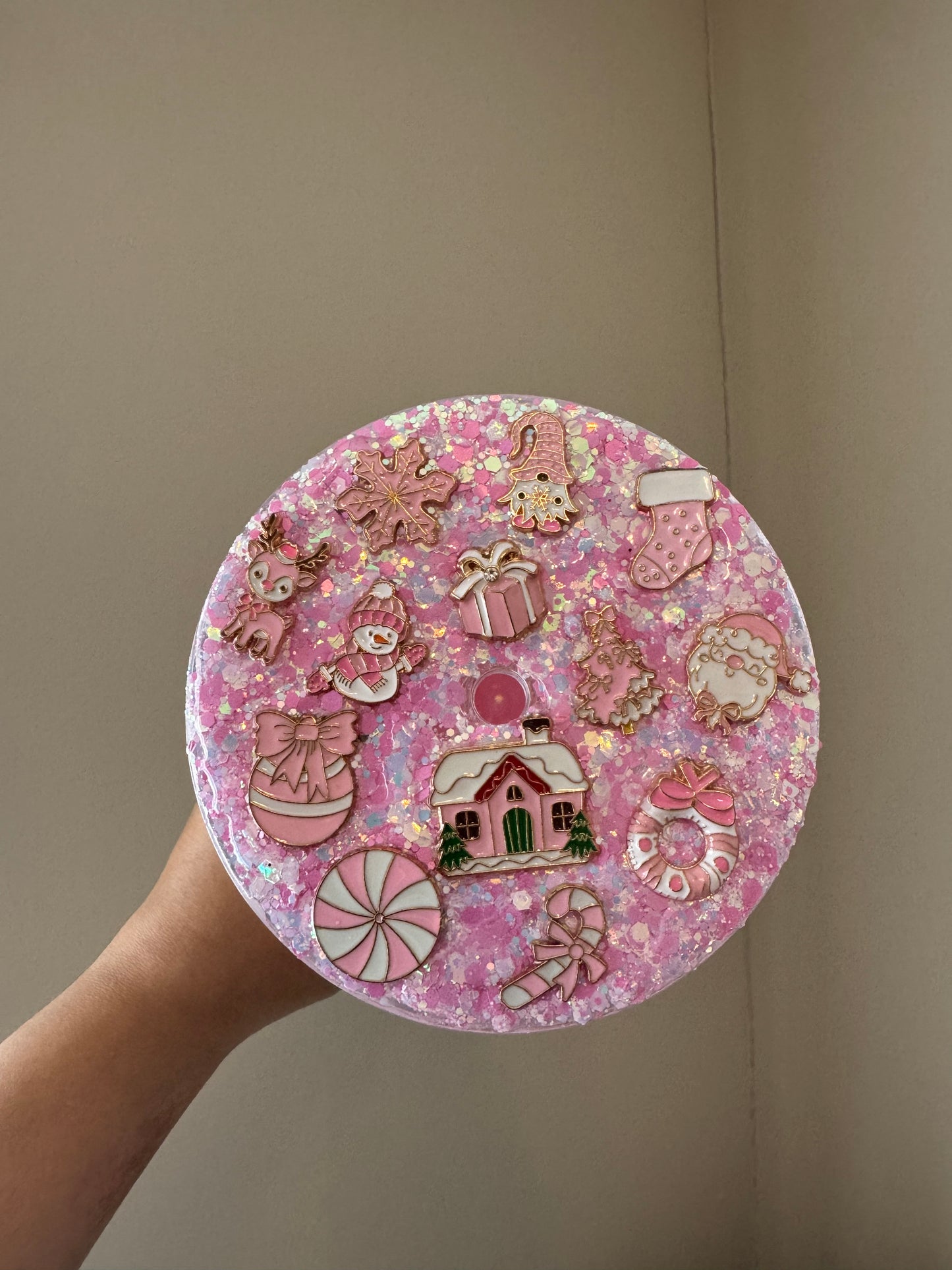 Premade Christmas cup W/ decorated lid